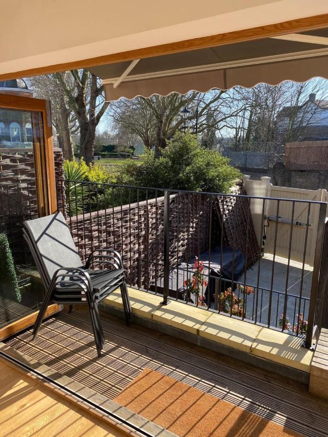 Luxury 2 Bed Apartment With Sw Facing Terrace London Exterior photo